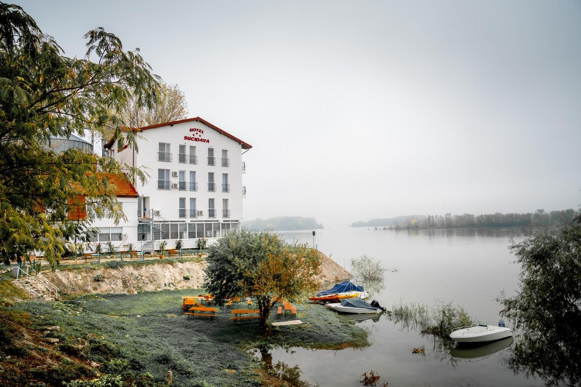 Hotel Sucidava Corabia Exterior photo